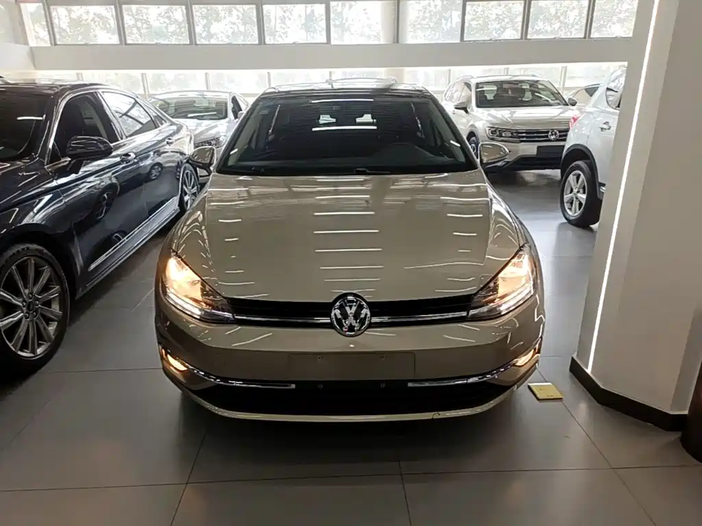 Volkswagen Golf — миниатюра 3