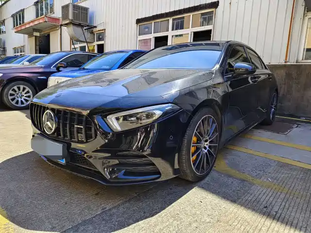 MERCEDES-BENZ  A CLASS AMG 2020