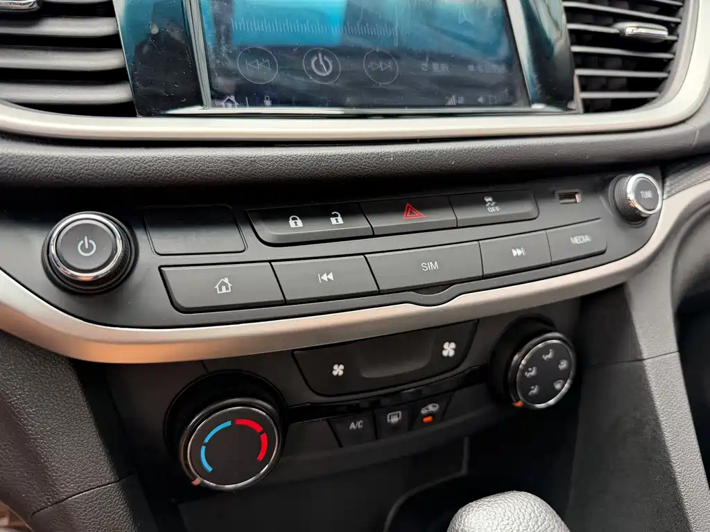 Buick Excelle — миниатюра 17