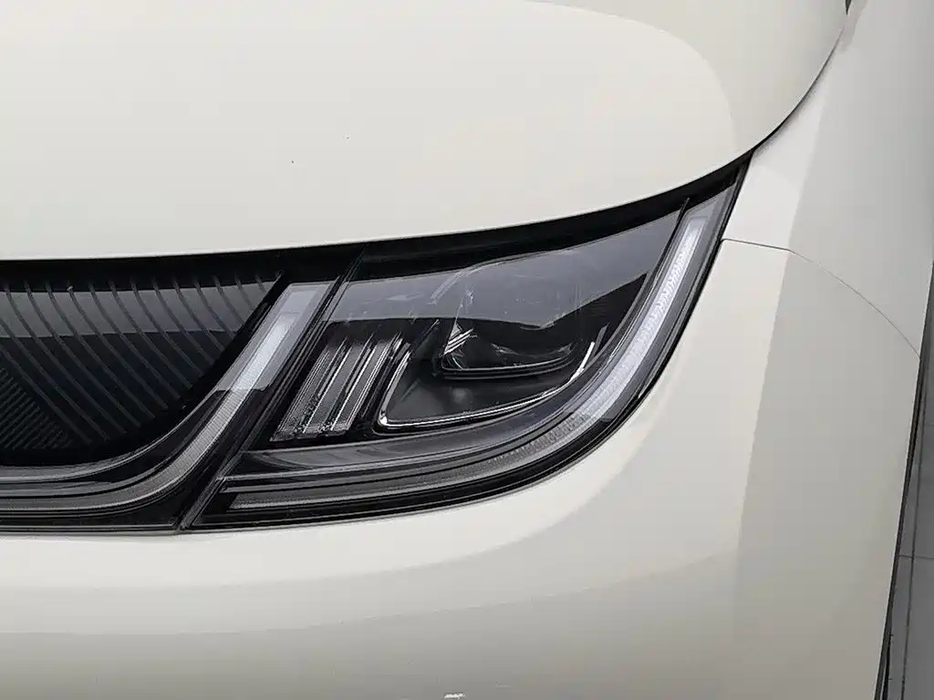 BYD Dolphin — миниатюра 7