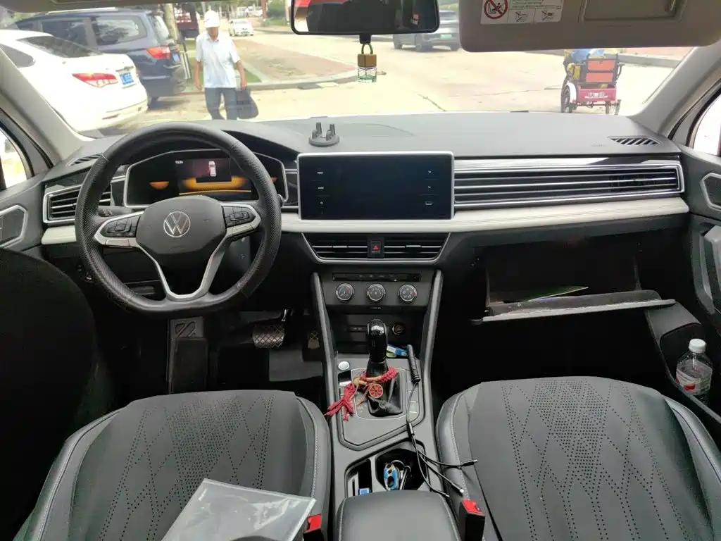 Volkswagen Tiguan L — миниатюра 5