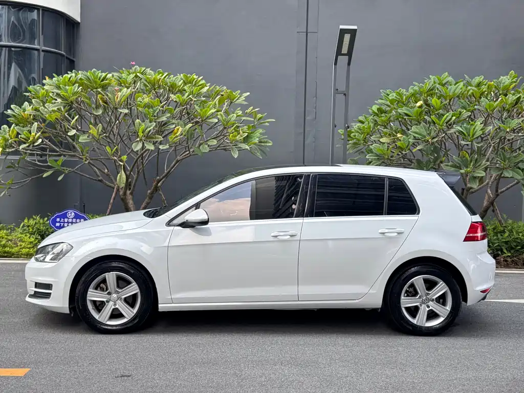 Volkswagen Golf — миниатюра 3