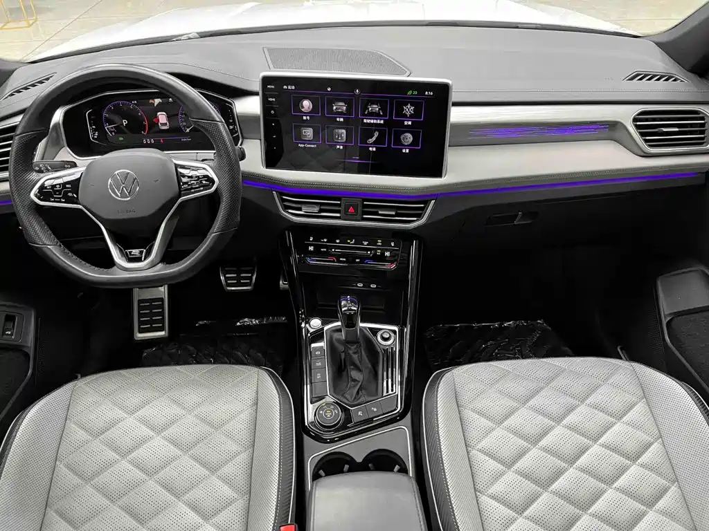 Volkswagen X — миниатюра 7