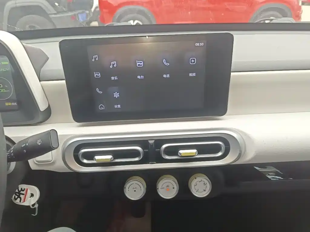 Wuling MINIEV — миниатюра 13