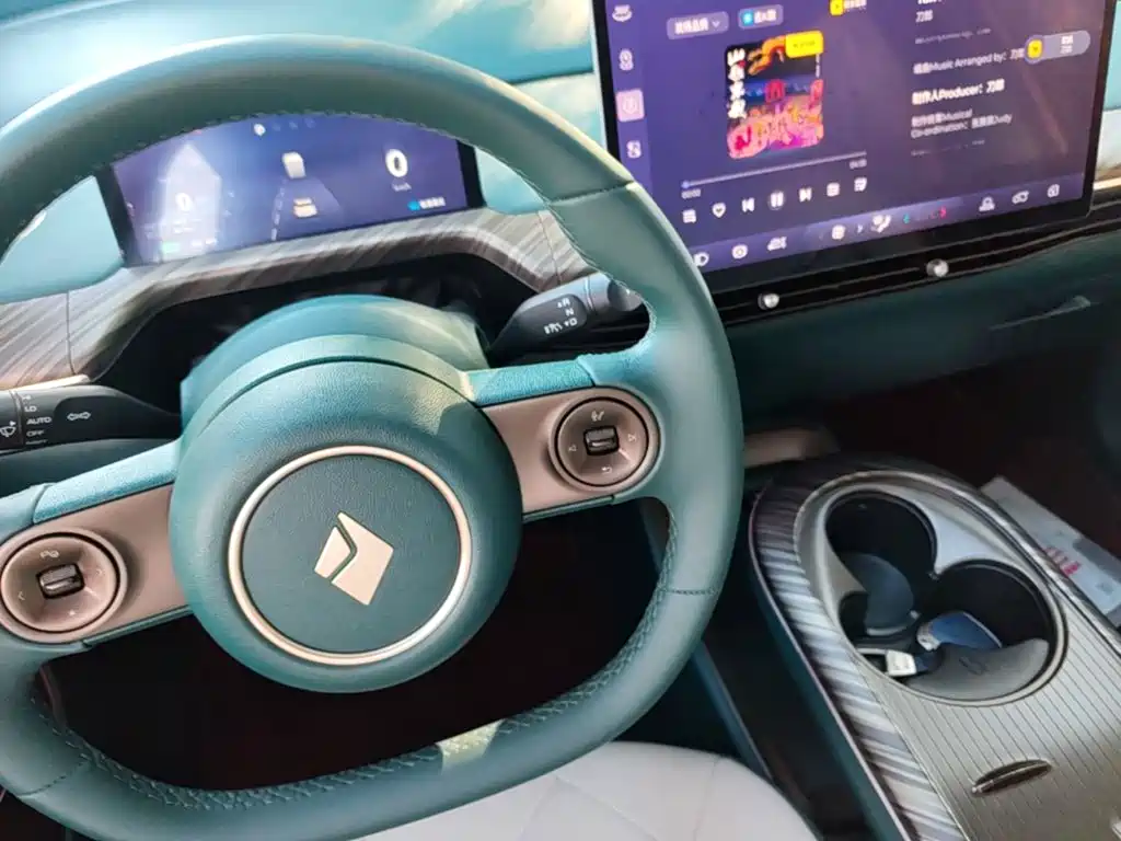 Baojun Yunduo — миниатюра 14