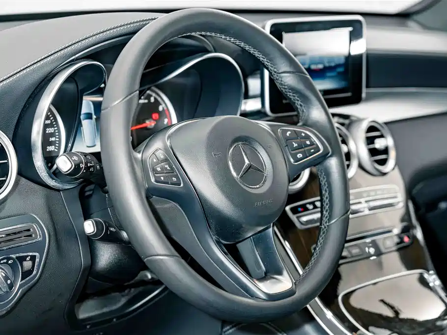 Mercedes-Benz GLC — миниатюра 9