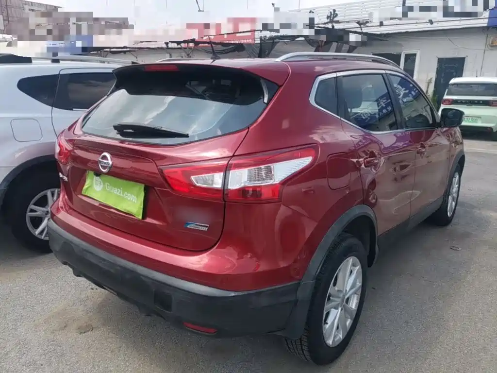 Nissan Qashqai — миниатюра 7
