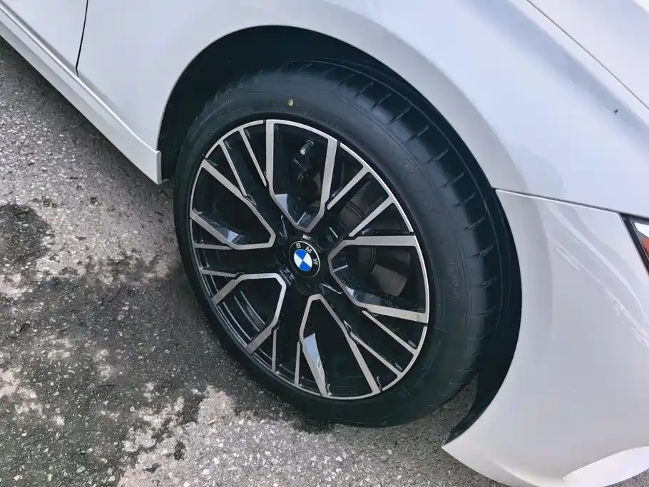 BMW 3 Series — миниатюра 6