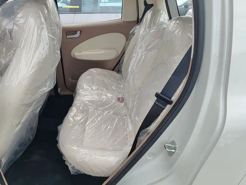 Wuling MINIEV — миниатюра 17