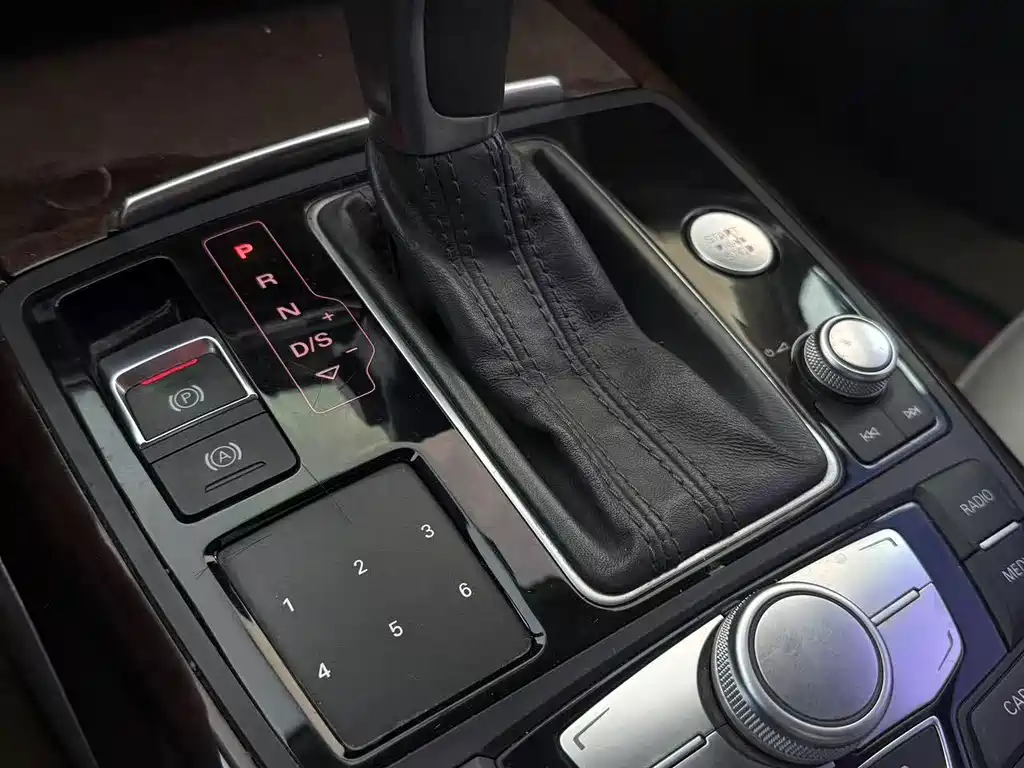 Audi A6L — миниатюра 4