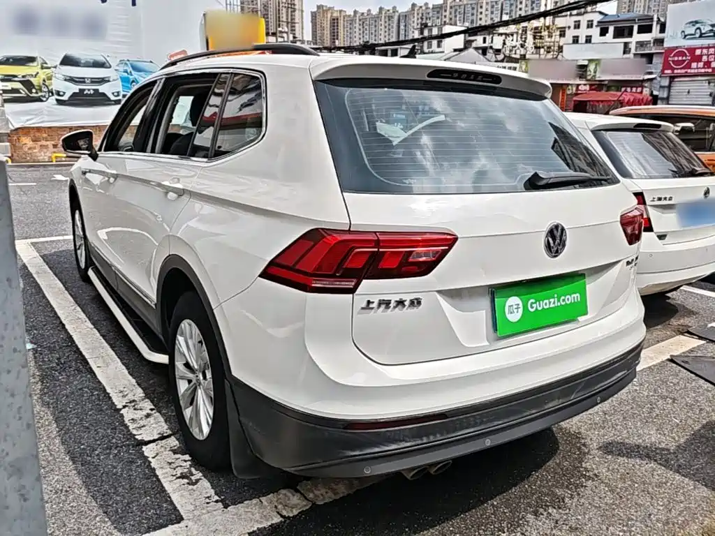 Volkswagen Tiguan L — миниатюра 5