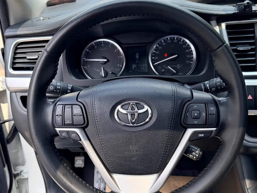 Toyota Highlander — миниатюра 7