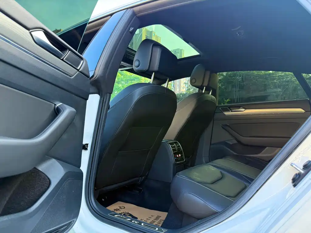 Volkswagen CC — миниатюра 6