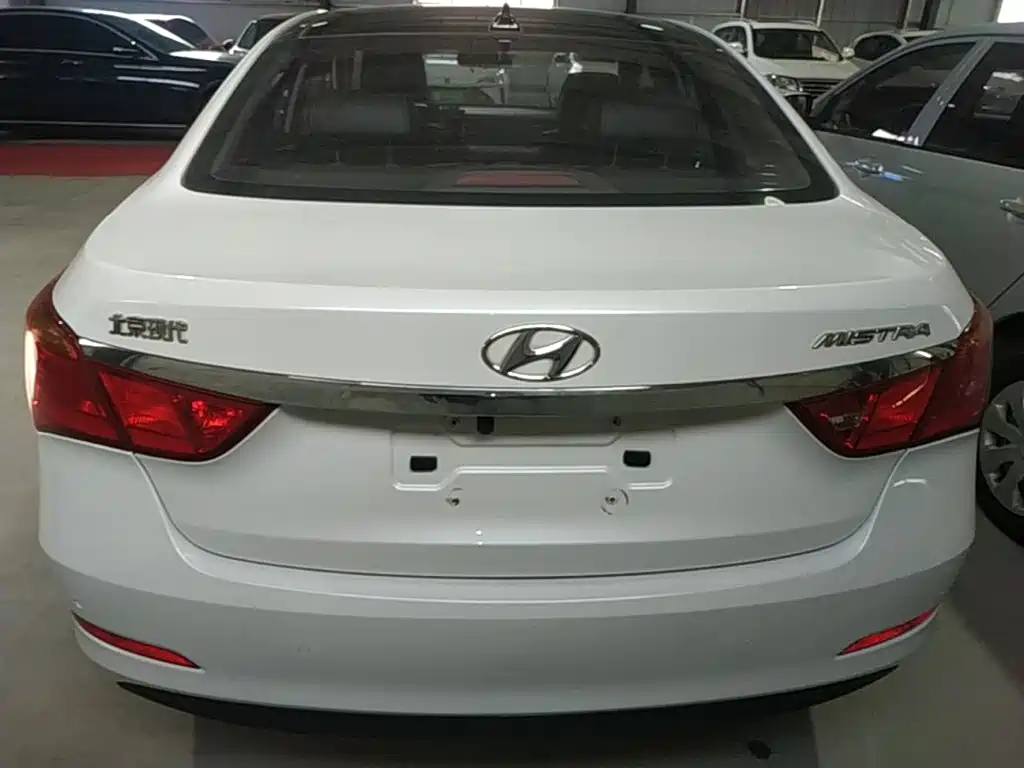 Hyundai Mistra — миниатюра 6