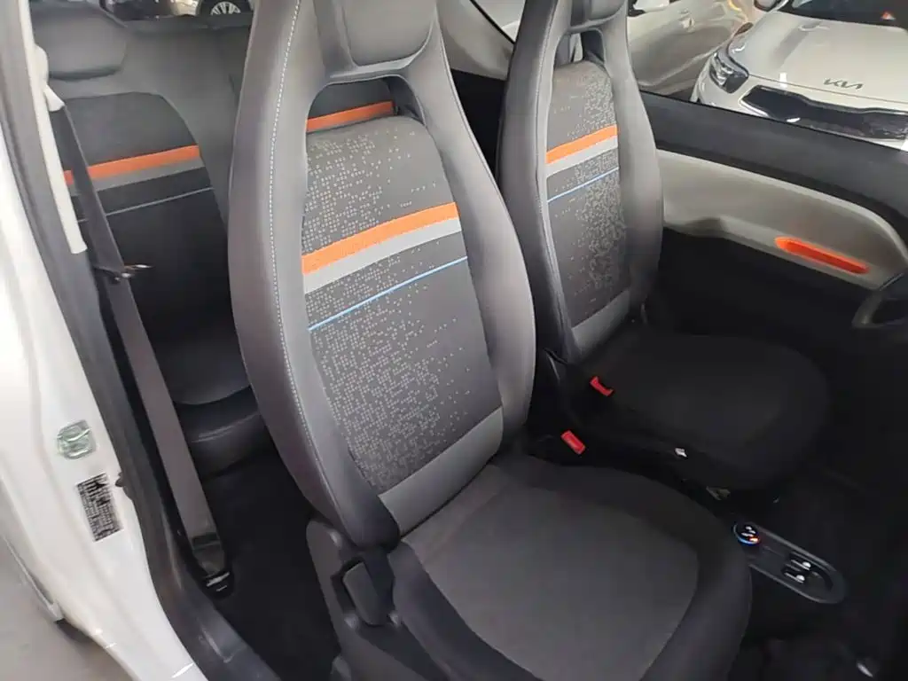 Wuling MINIEV — миниатюра 25