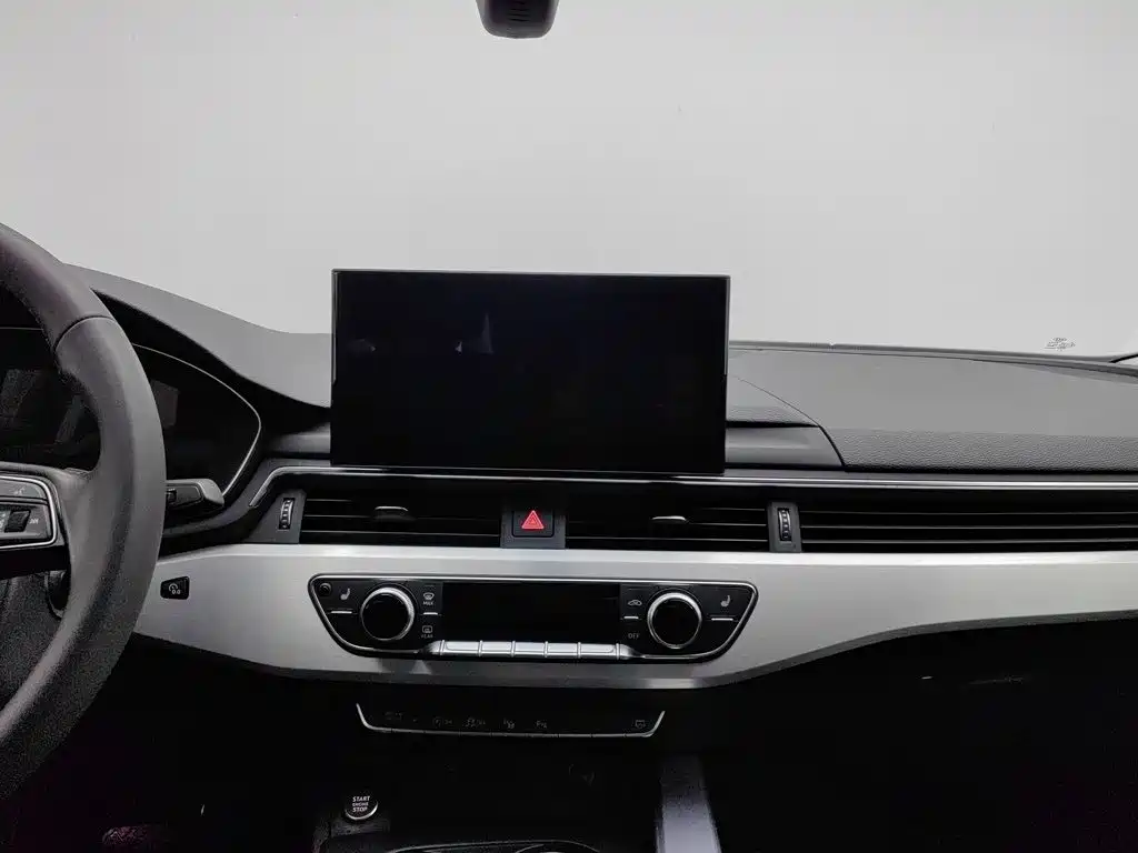 Audi A4L — миниатюра 12