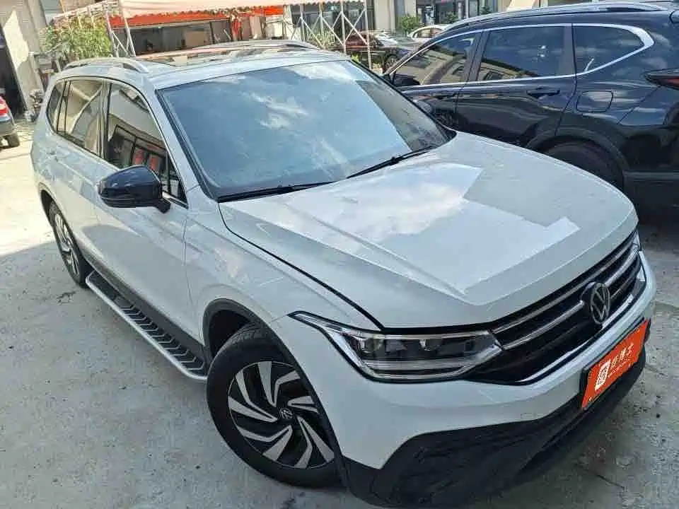 Volkswagen Tiguan L — миниатюра 2