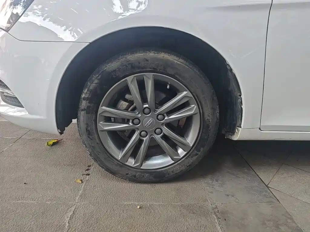 Geely Emgrand — миниатюра 23