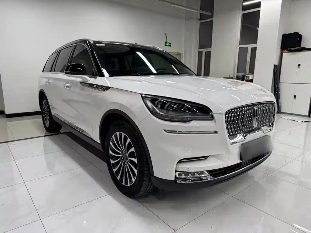 Lincoln Aviator — миниатюра 4