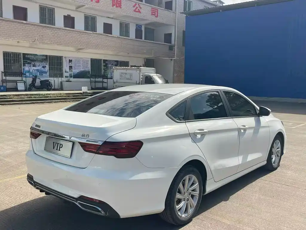 Geely Binrui — миниатюра 5
