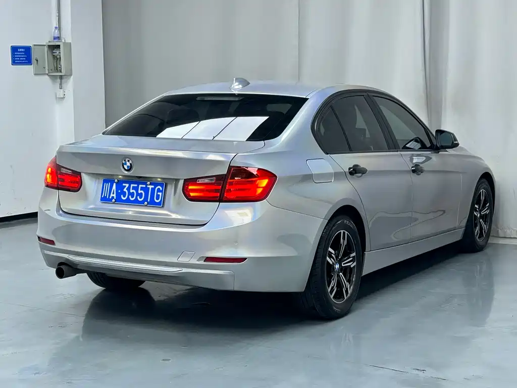 BMW 3 Series — миниатюра 4