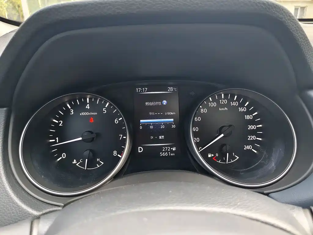 Nissan X-Trail — миниатюра 9