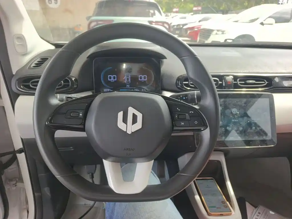 Leapmotor Leapmotor T03 — миниатюра 11