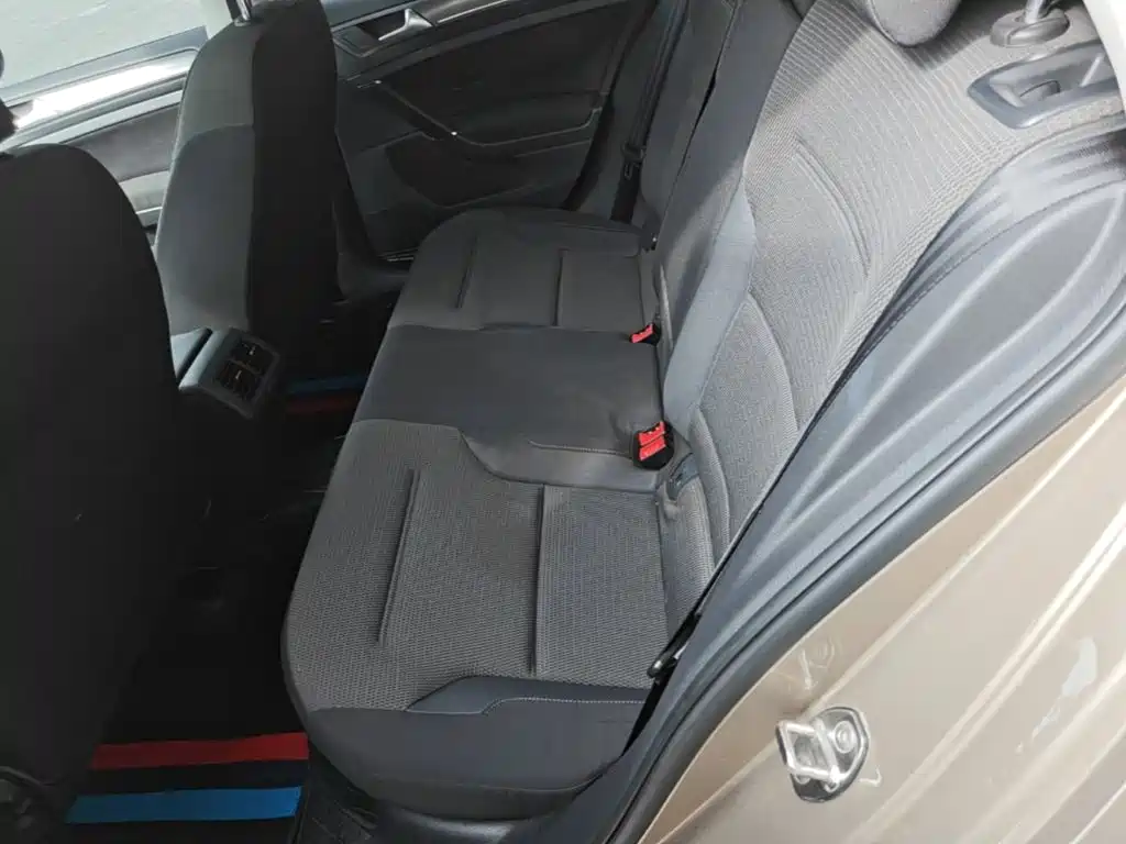 Volkswagen Golf — миниатюра 16