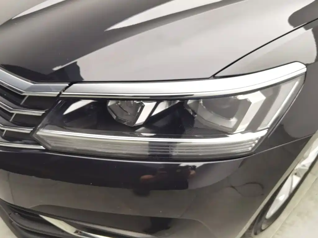 Volkswagen Passat — миниатюра 5