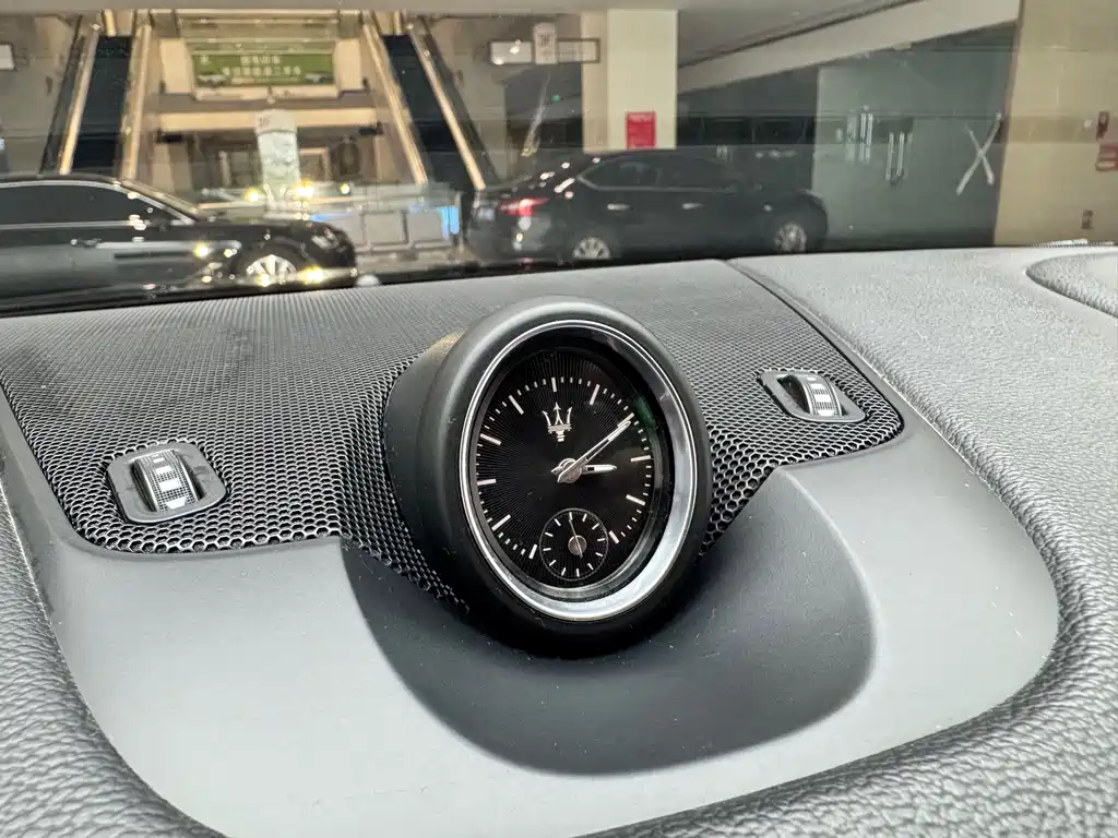 Maserati Levante — миниатюра 14