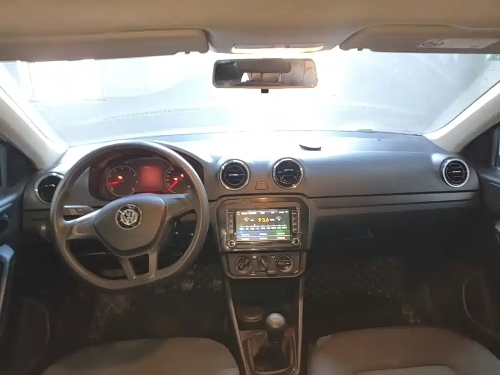 Volkswagen Jetta — миниатюра 10