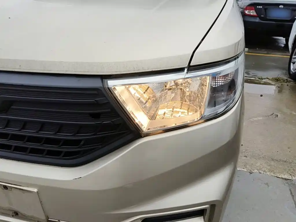 Wuling Hongguang V — миниатюра 24