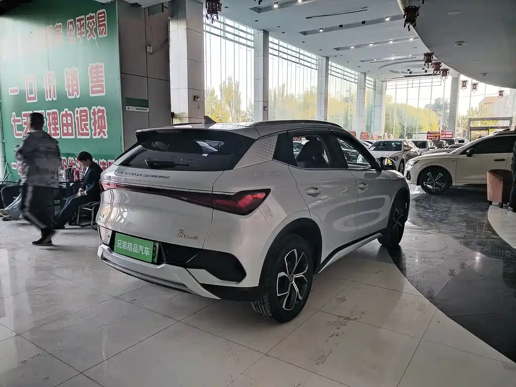 BYD Yuan Plus — миниатюра 11