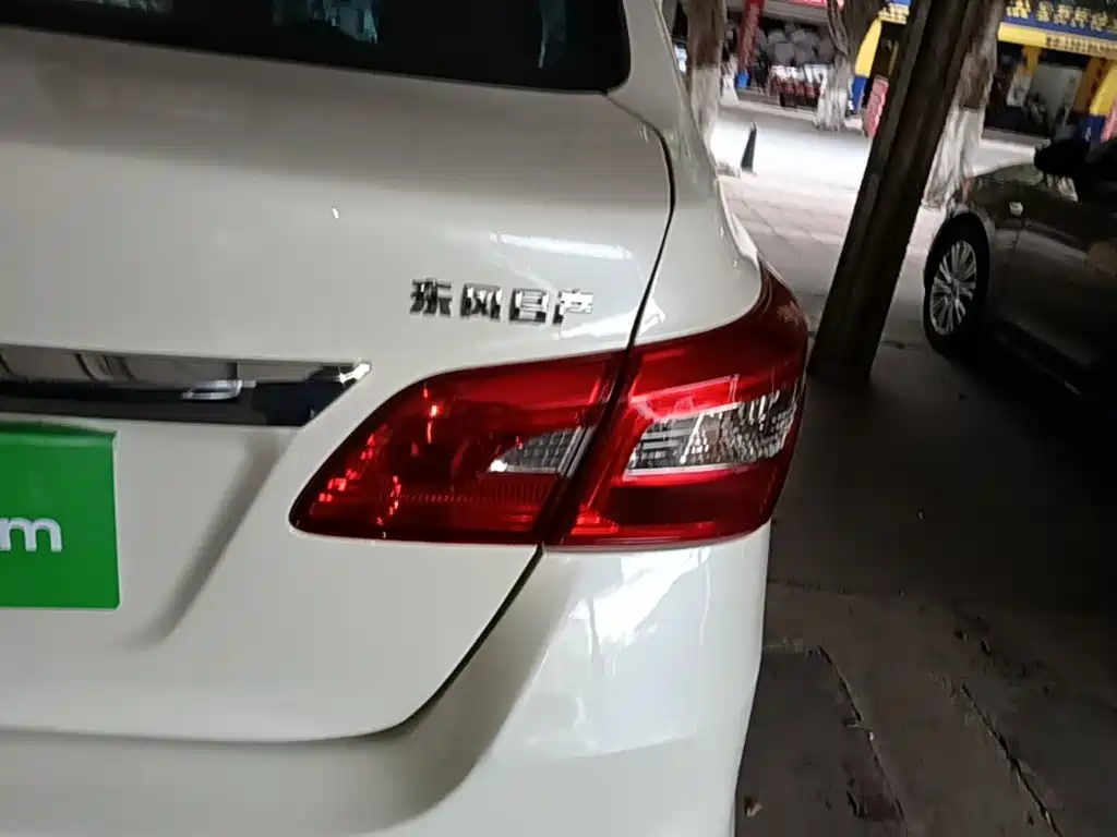 Nissan Sylphy — миниатюра 8