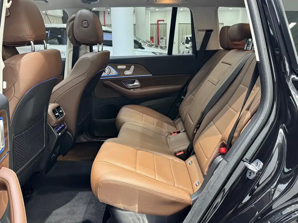 Mercedes-Benz GLS — миниатюра 14