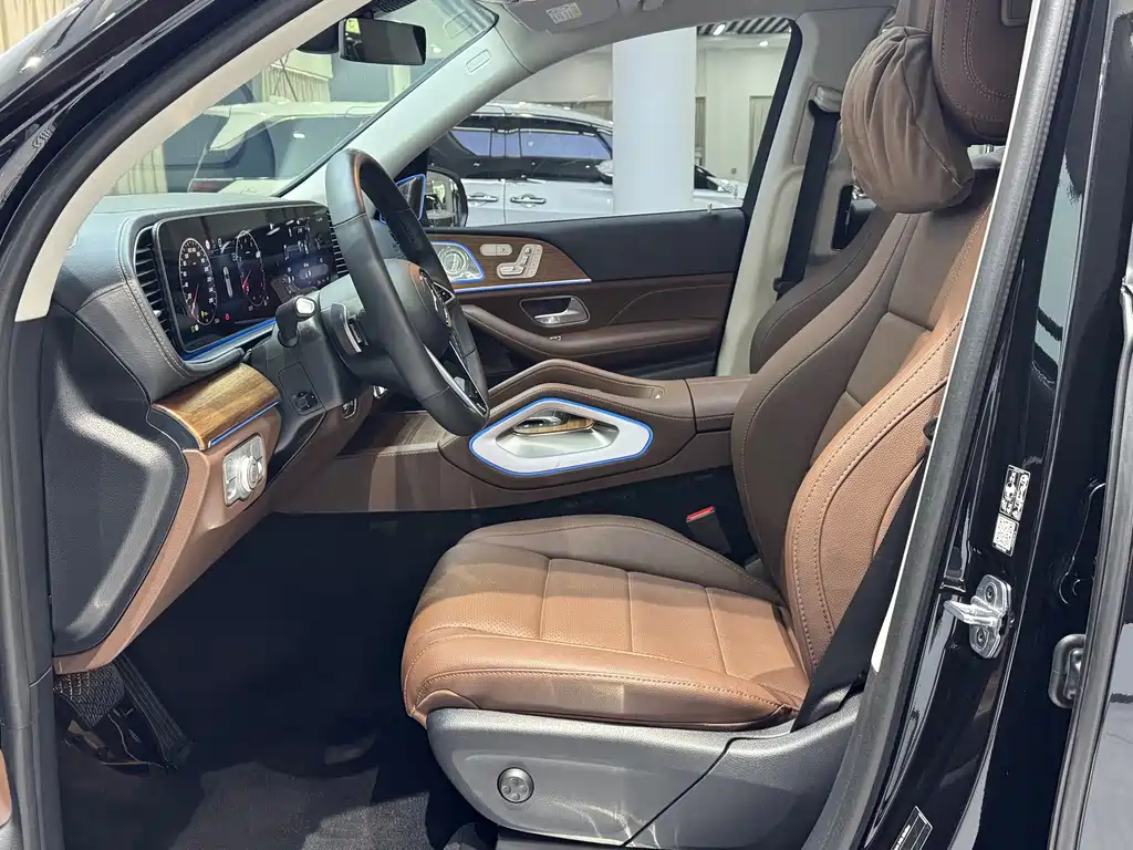 Mercedes-Benz GLS — миниатюра 13