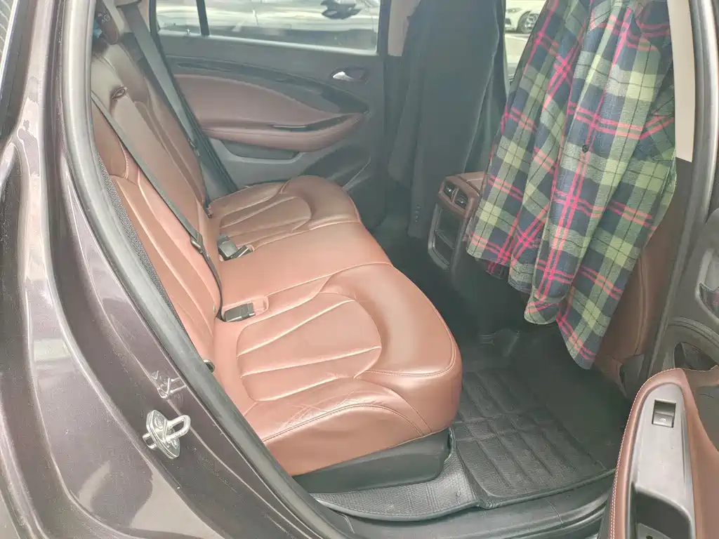 Buick Envision Plus — миниатюра 7