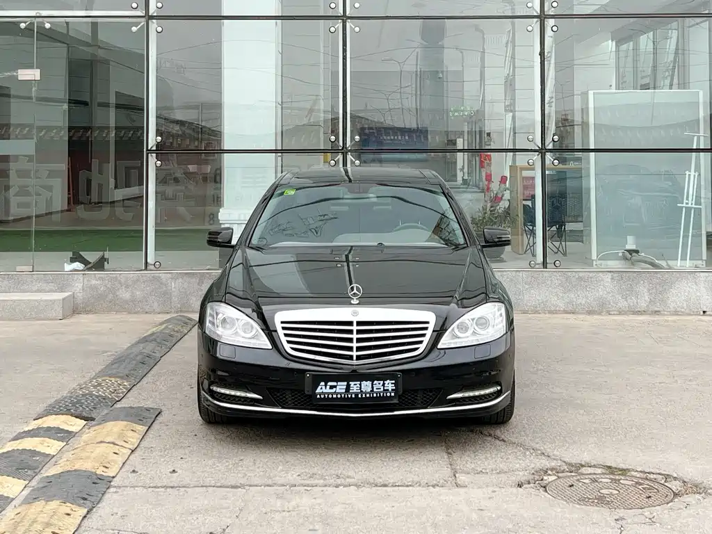 Mercedes-Benz S-Class — миниатюра 2
