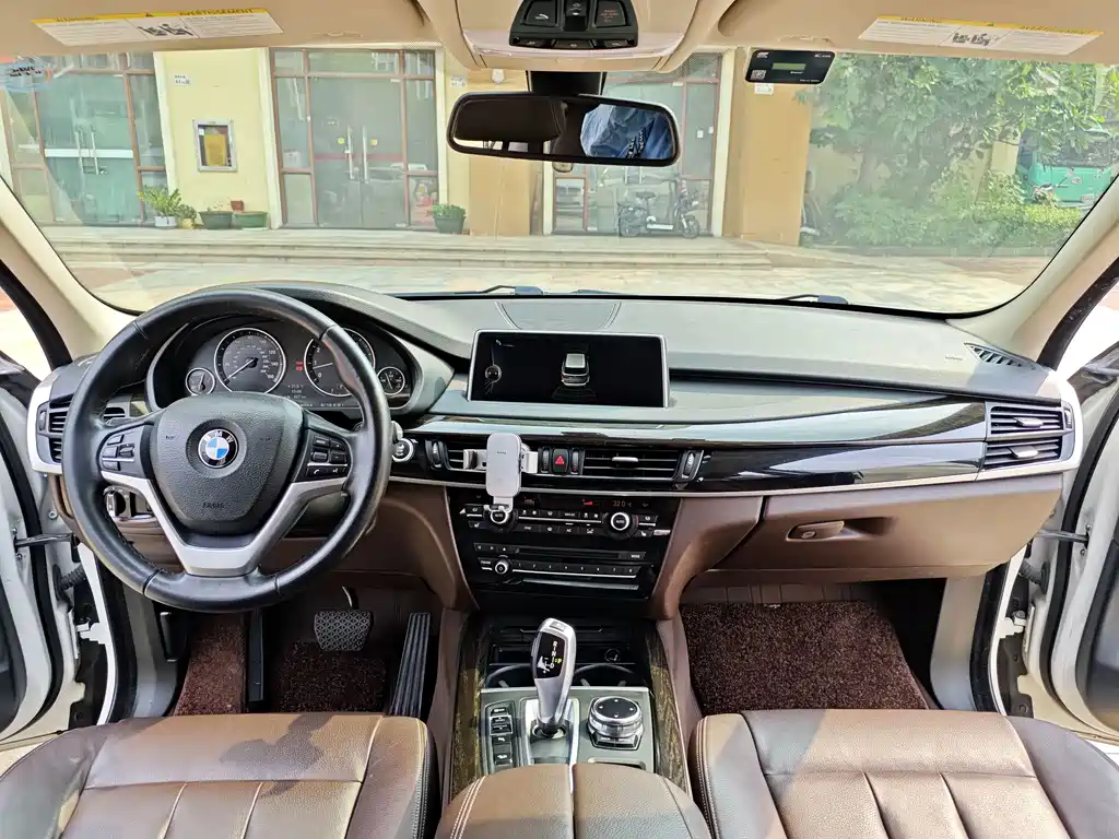 BMW X5 (Import) — миниатюра 13