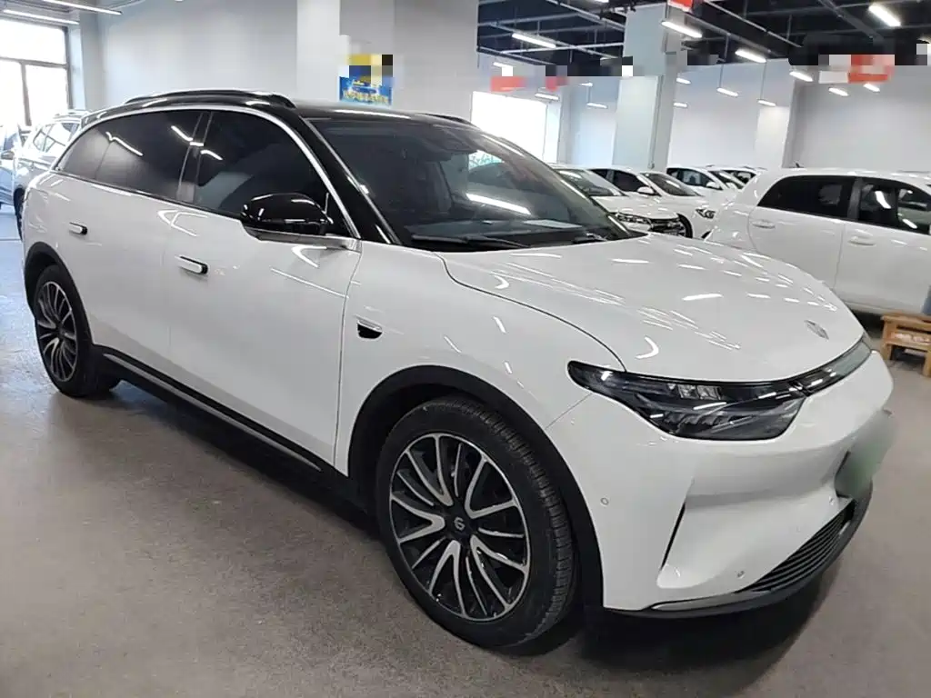Leapmotor Leapmotor C11 — миниатюра 4