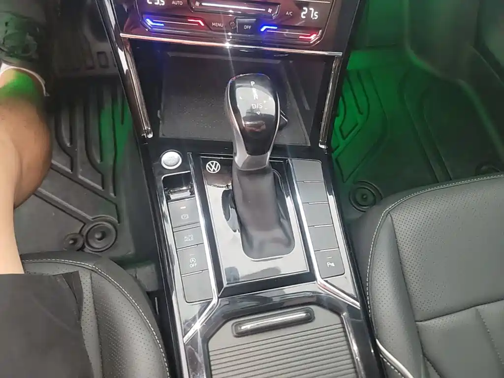 Volkswagen Passat — миниатюра 14