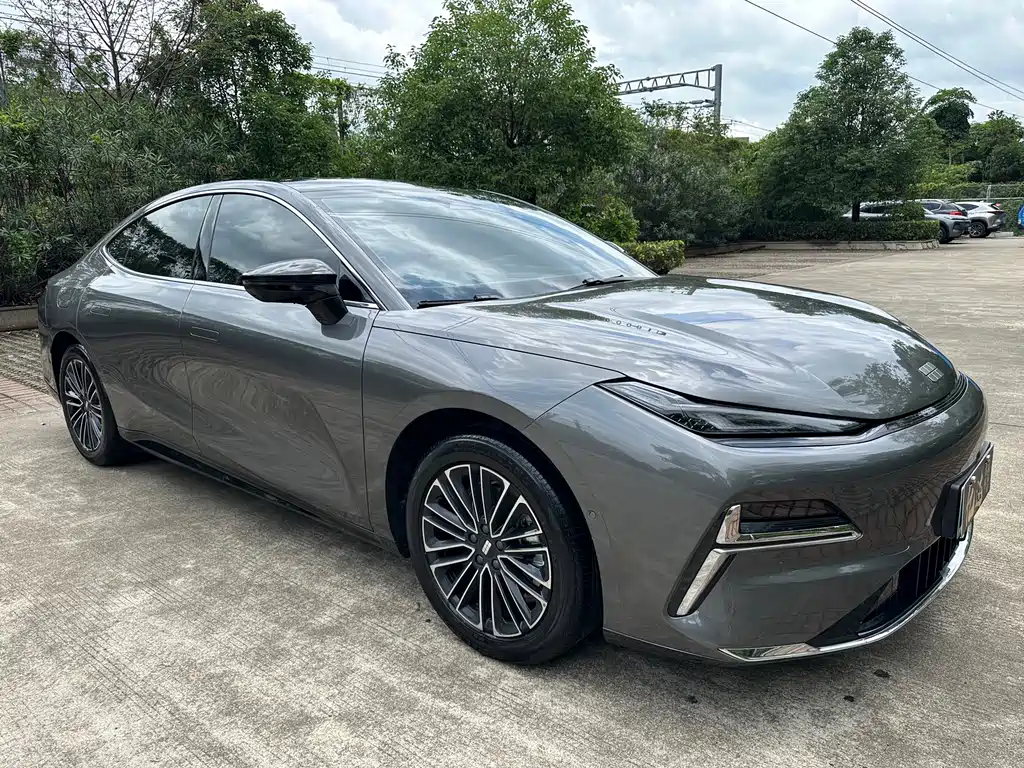 Geely Galaxy Xingyao 8 130km EM-i Premium Edition, фото 9