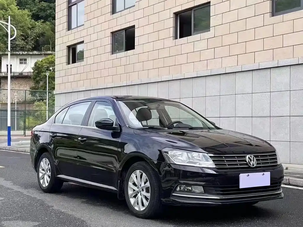 Volkswagen Lavida — миниатюра 3