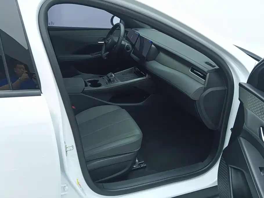 BYD Qin PLUS — миниатюра 8