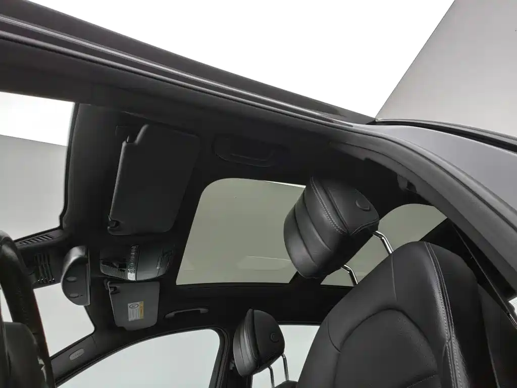 Mercedes-Benz GLC — миниатюра 14