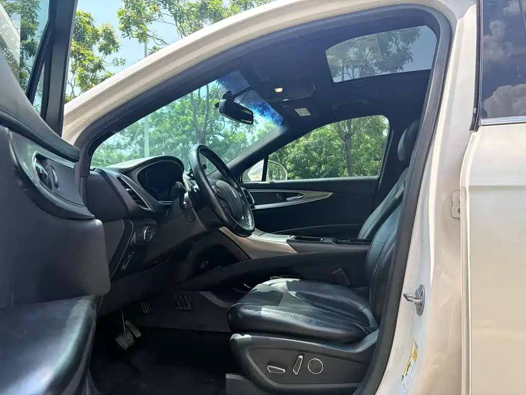 Lincoln MKX — миниатюра 8