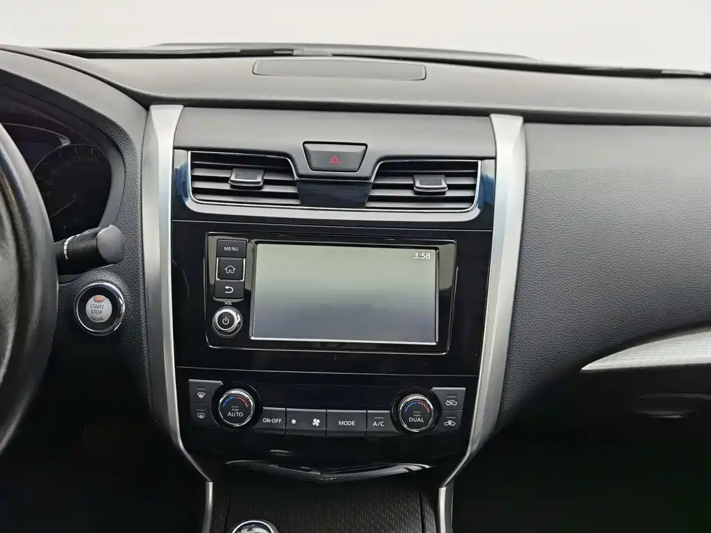 Nissan Teana — миниатюра 12