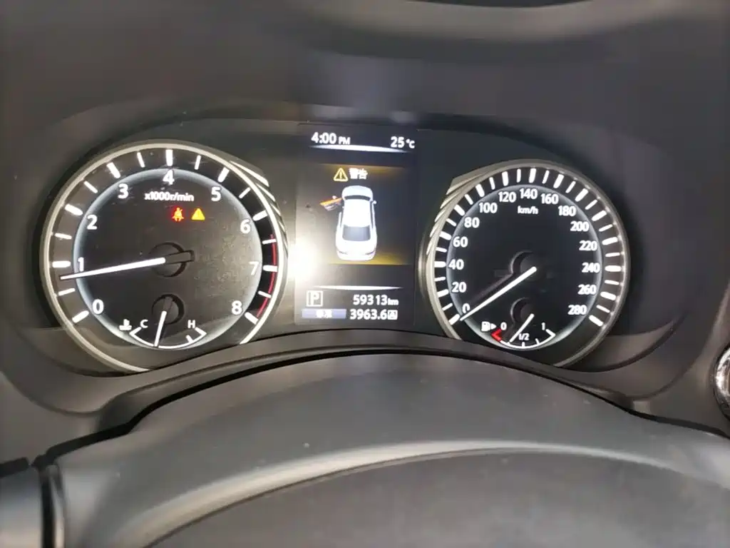 Infiniti Q50L — миниатюра 12