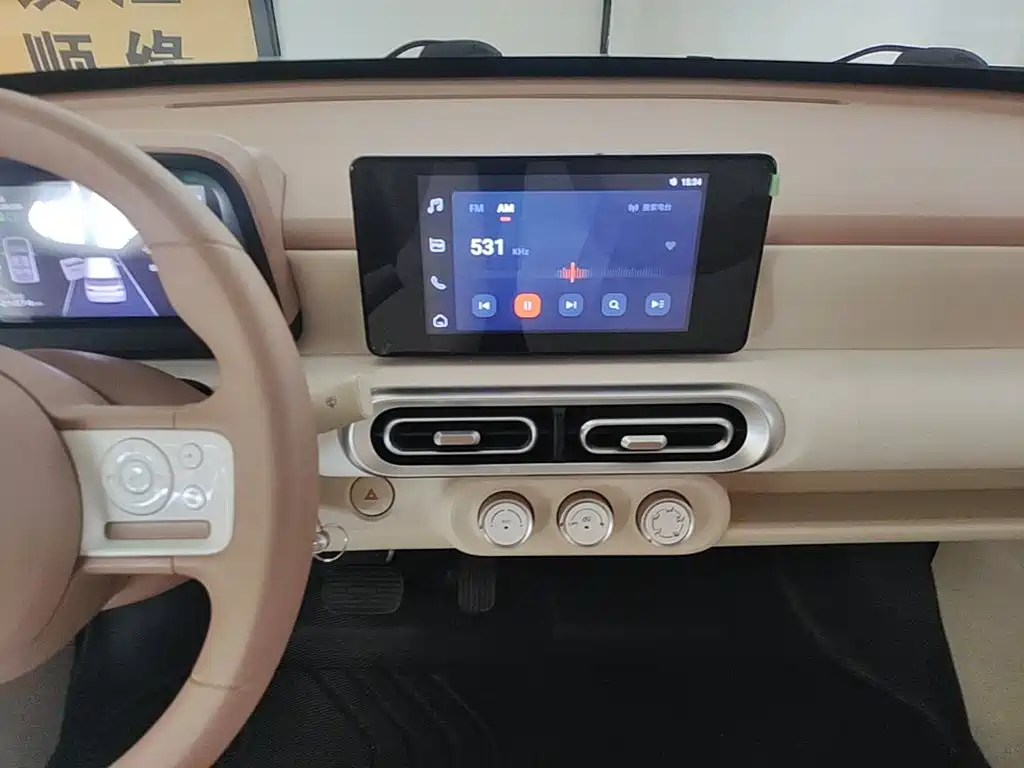 Wuling MINIEV — миниатюра 13