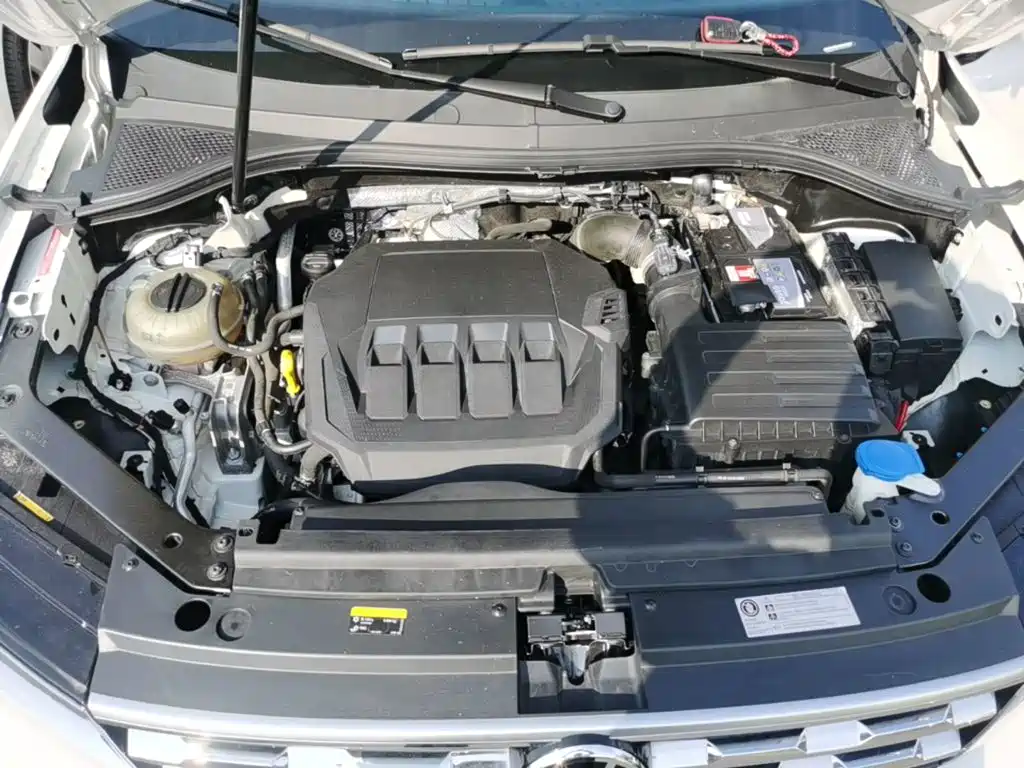 Volkswagen Tiguan L — миниатюра 20